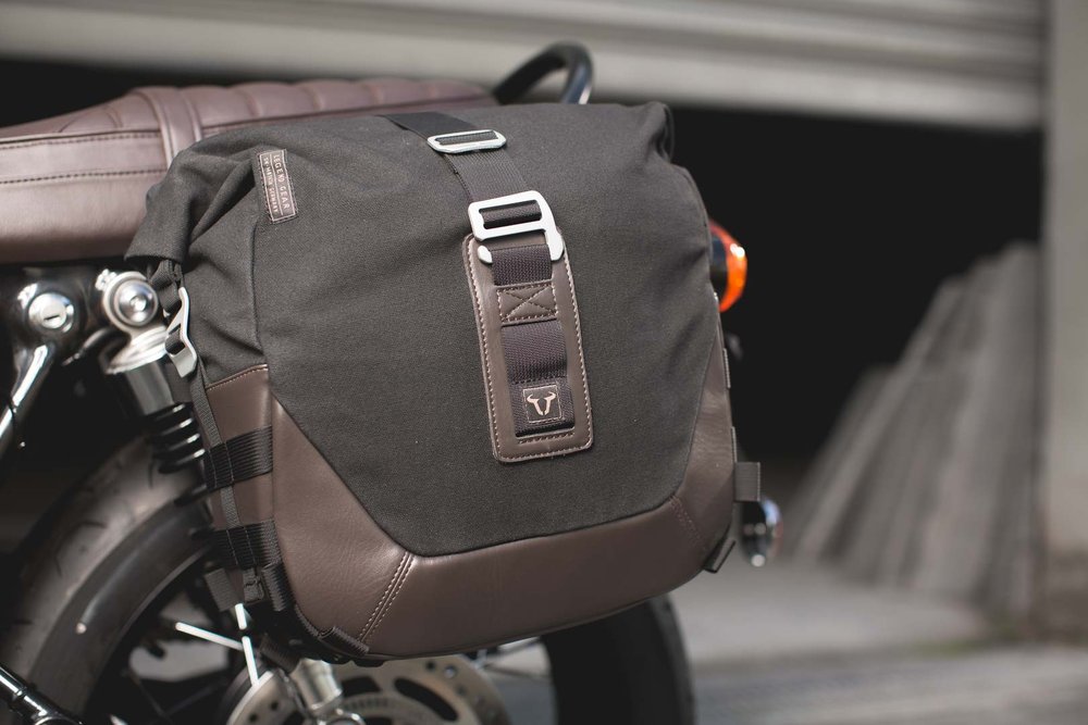 bonneville side bag